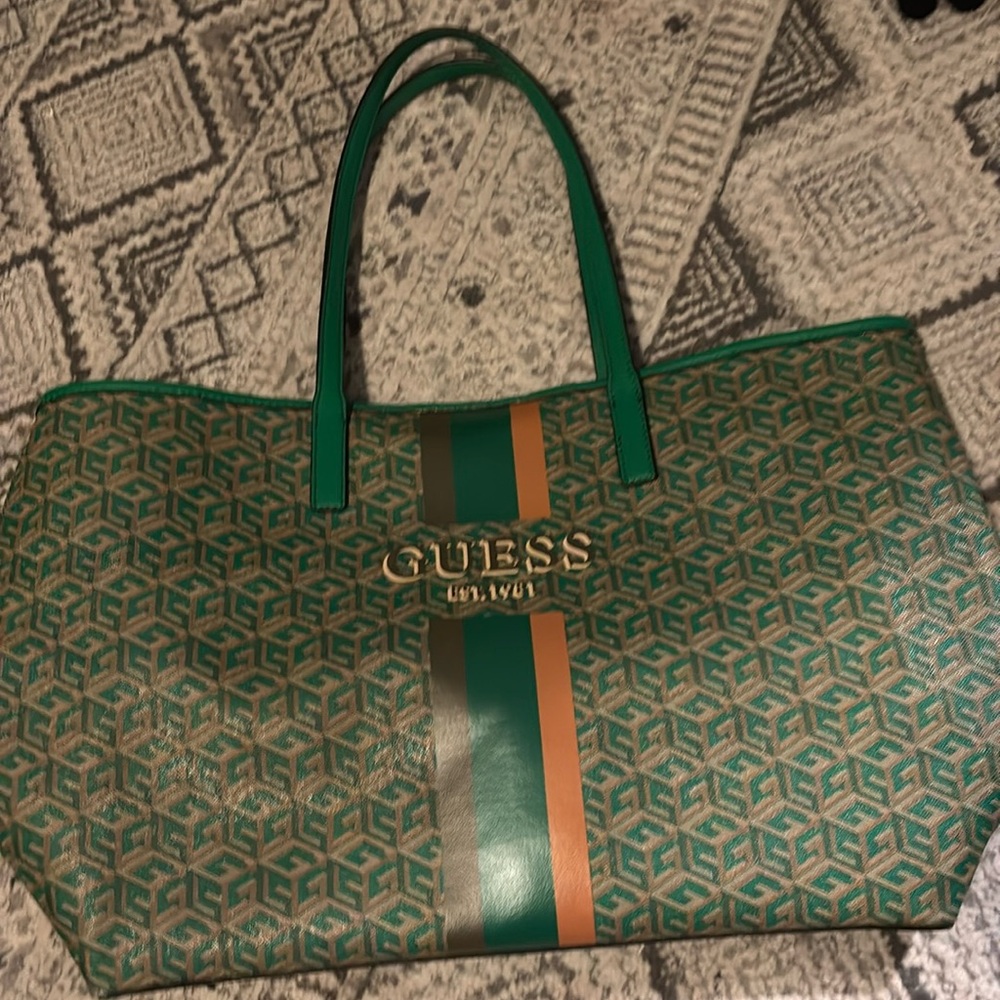 Lightly used guess tote